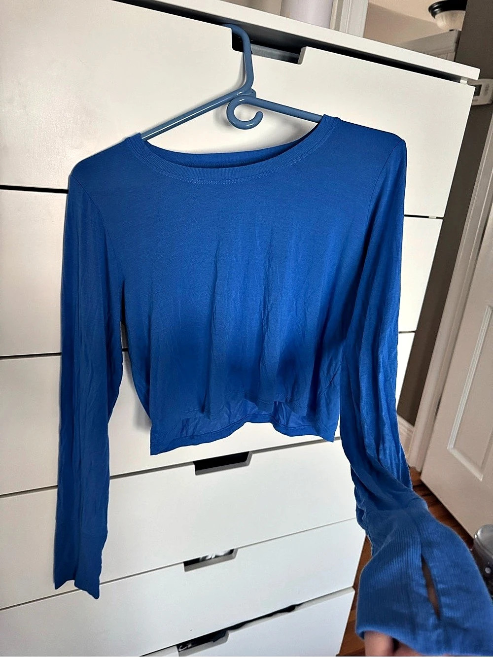 Aerie (3) Long Sleeve Crop Top in Blue Grey and Black like new
